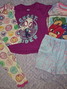 Girls Superhero Bundle Size 6 Ghost Spider T, Marvel, PJ Masks Sleepwear Lot